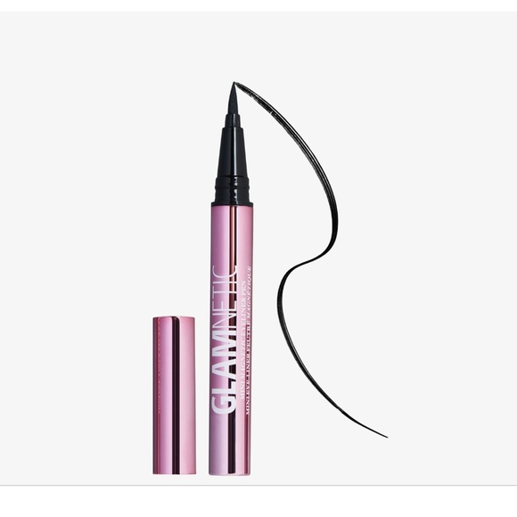 GLAMNETIC 
XOXO 
Pre-Set Magnetic
Lash Kit
Up to 60 wears - Picture 3 of 3